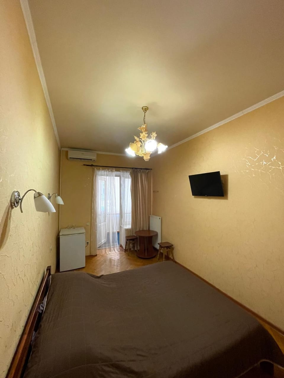 Номери в затишному Одеському дворику Inn in Odessa