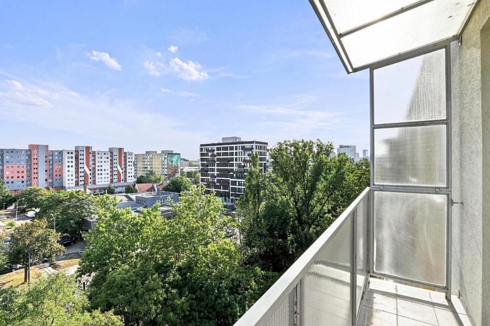 Property building, Day, View (from property/room), Balcony/Terrace, City view