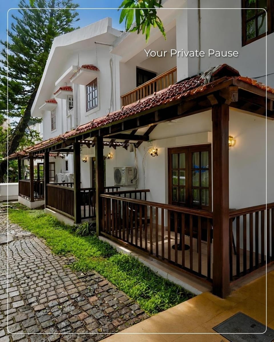 Raul's Boutique Hotel, by Dona Paula Sea View Hotel in Goa, India