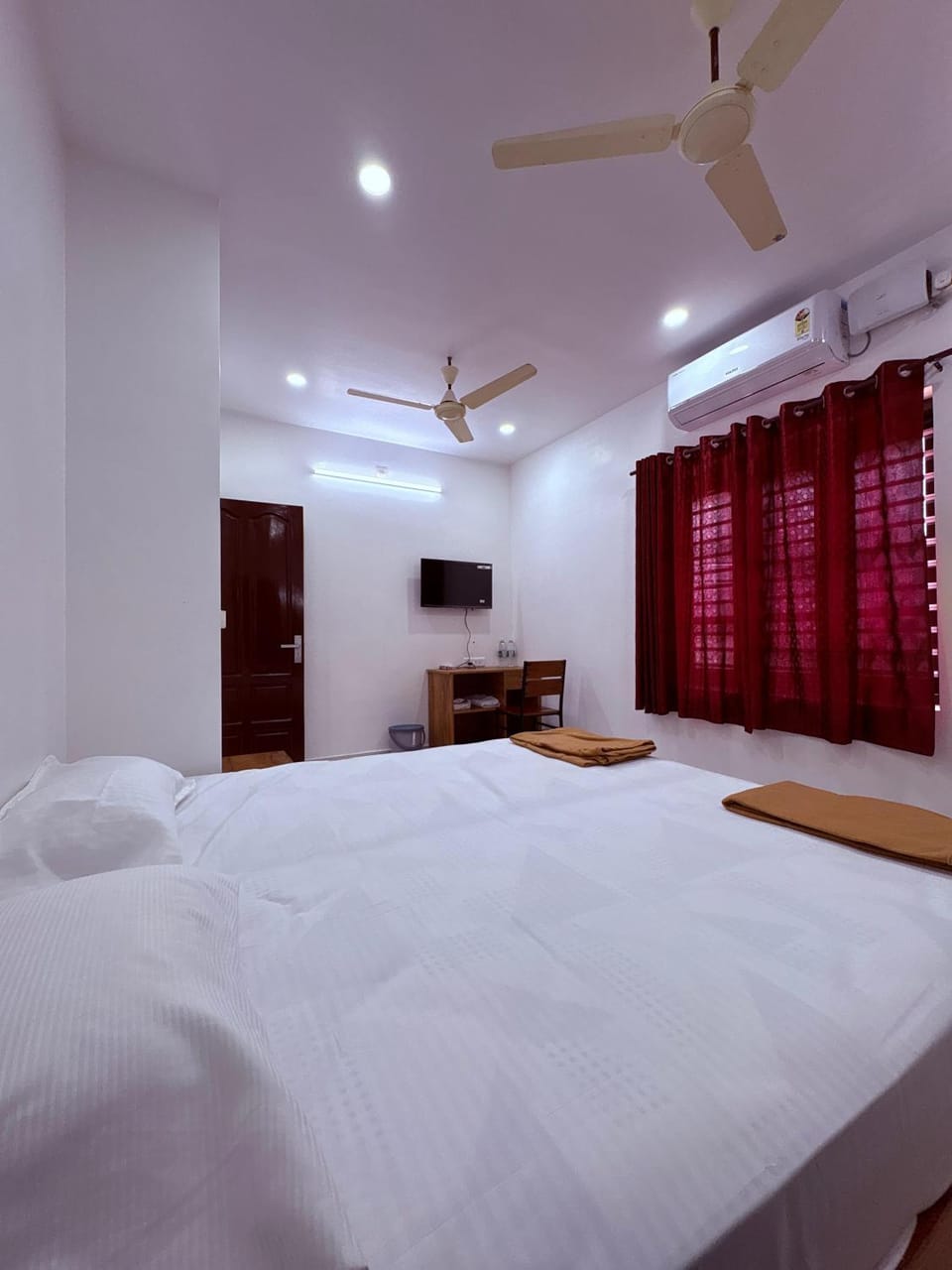 MMK Residency Hotel in Thiruvananthapuram