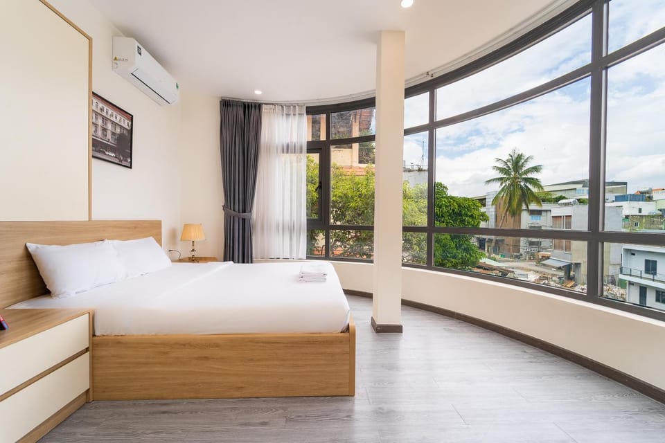Bed, View (from property/room), Photo of the whole room, Bedroom, air conditioner