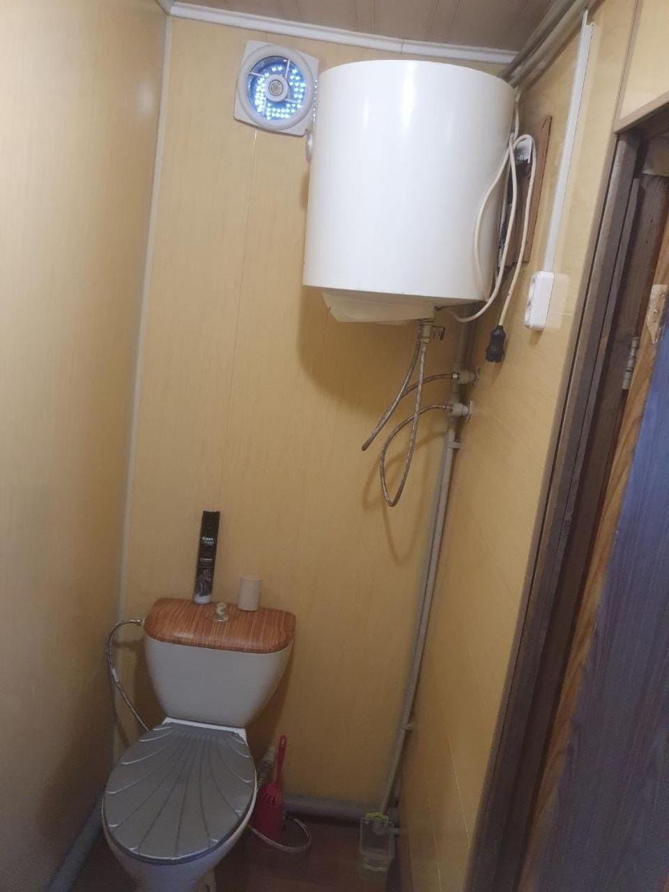 Toilet