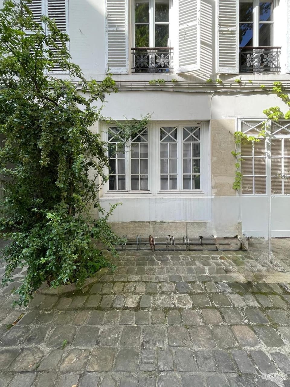 Inner courtyard view