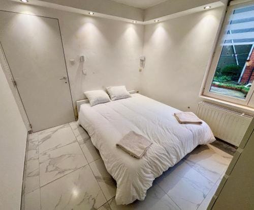 Maison 8 personnes à Brunehaut - 4 chambres avec Terrasse et parking - 12 min Tournai & 12 min Saint- Amand-Les-Eaux House in Belgium