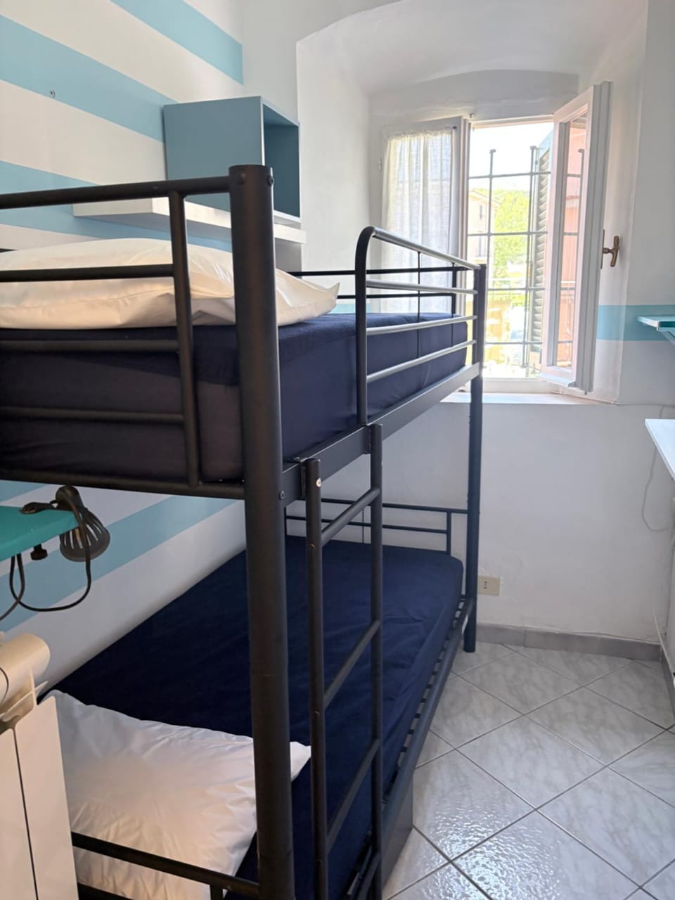 bunk bed