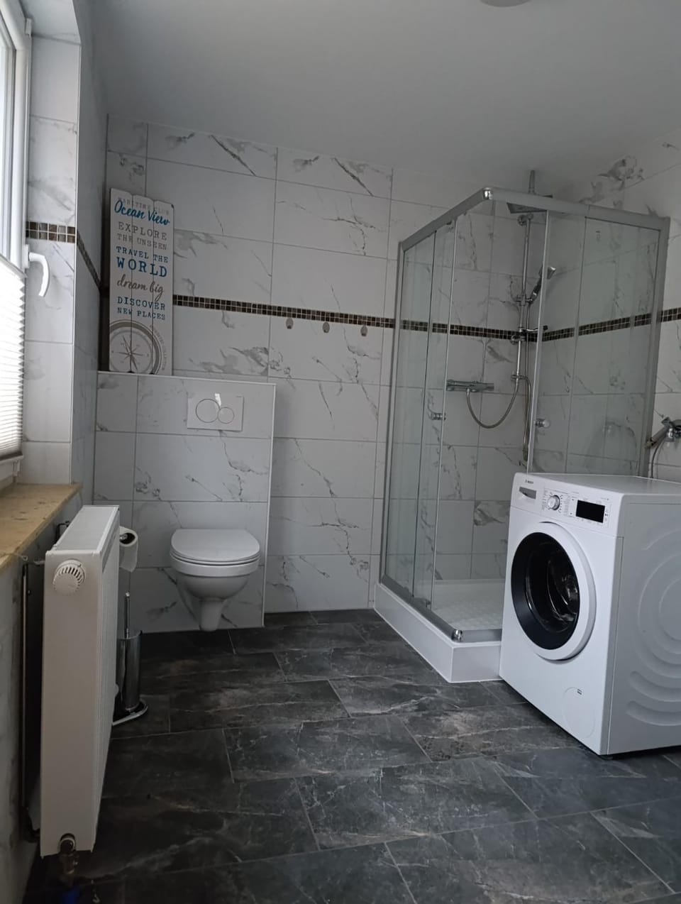 Shower, Toilet, Bathroom, washing machine