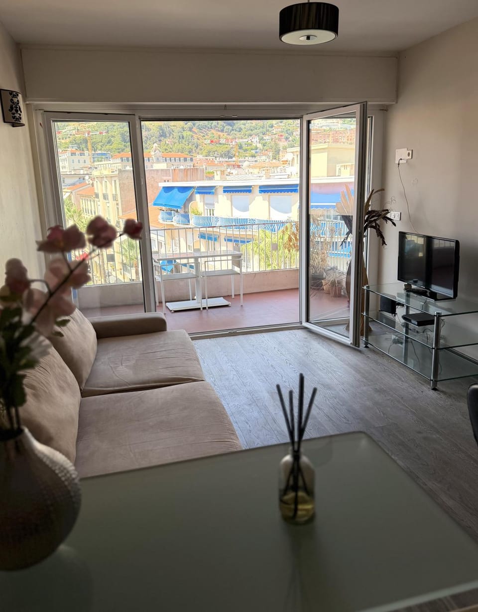 Communal lounge/ TV room, Seating area