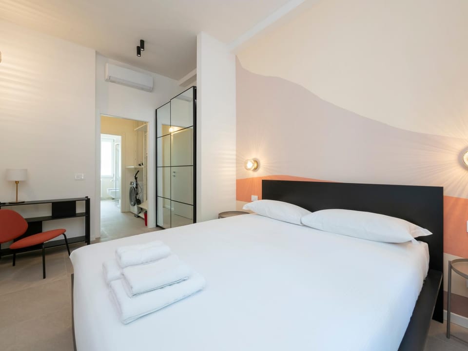Bed, Photo of the whole room, Bedroom, wardrobe