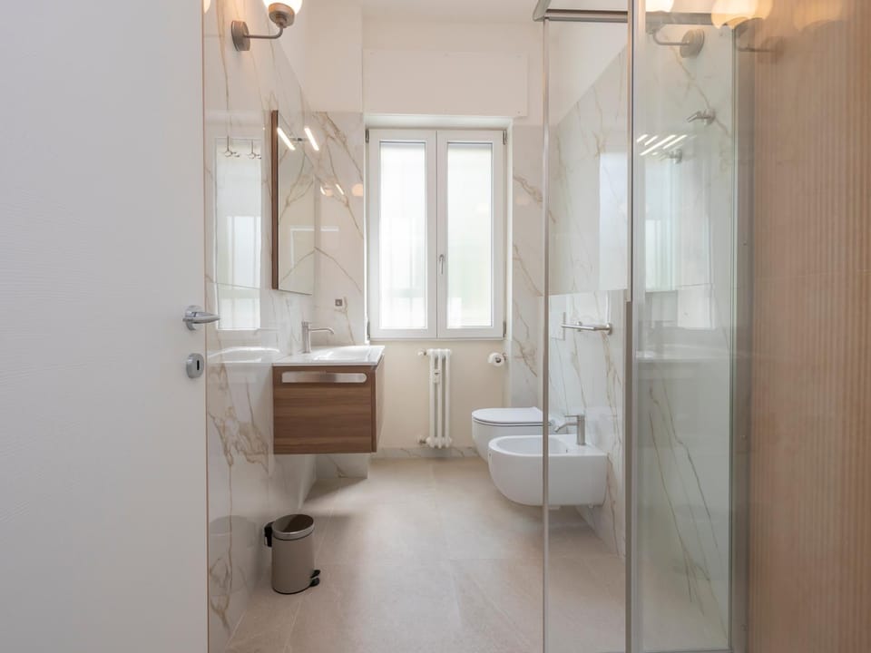 Shower, Toilet, Bathroom, bidet