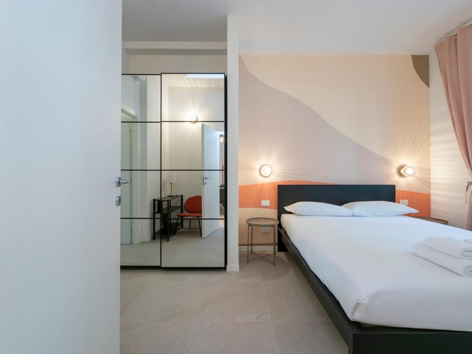 Bed, Photo of the whole room, Bedroom, wardrobe