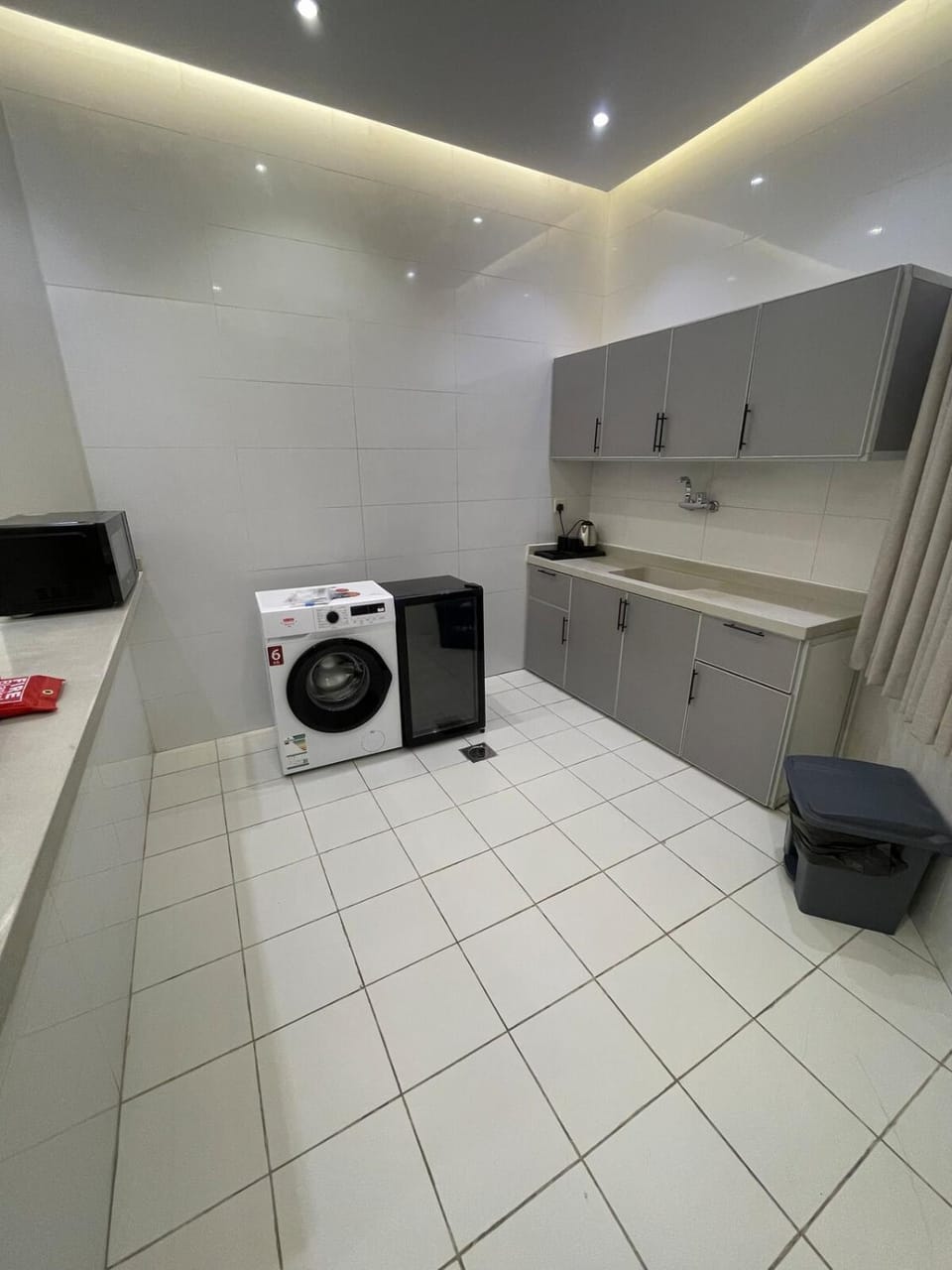 One-bedroom apartment with a living room in Al-Zahraa neighborhood, Part 2-1 Apartment in Jeddah