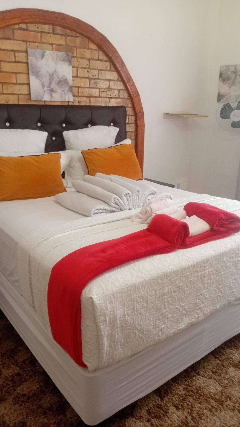 Kiara Guest House Bed and Breakfast in North West, South Africa