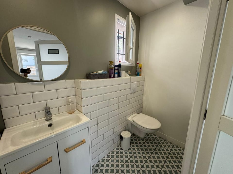 Emmanuel INN 4 Villa in Drancy