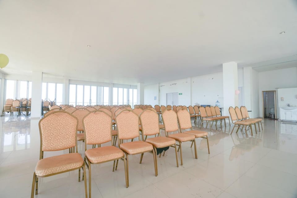 Meeting/conference room