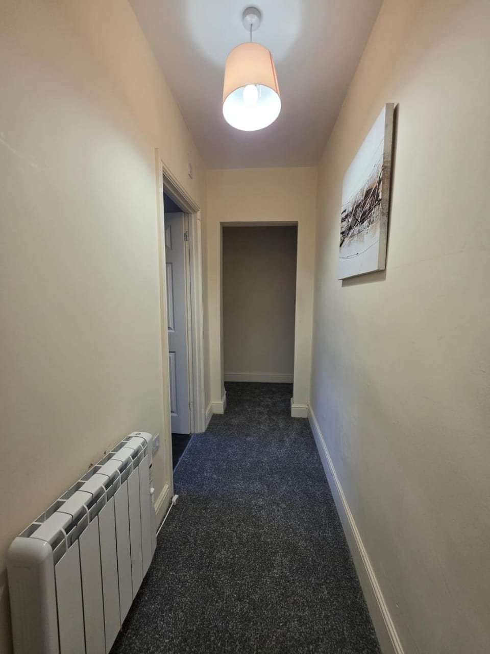Newly Renovated 2 Bed Flat - Free Parking Apartment in Leicester