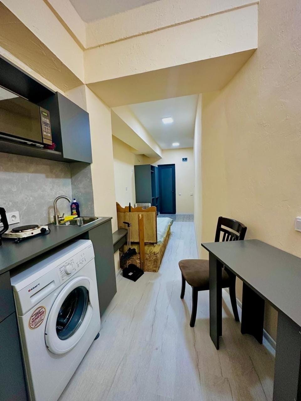 Kitchen or kitchenette, Seating area, Dining area, washing machine