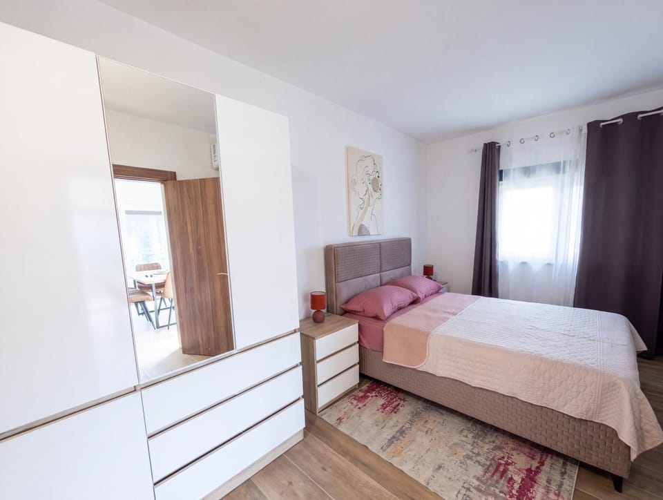 Villa Anastaziya Cozy 2-Bedroom Retreat Villa in Budva Municipality
