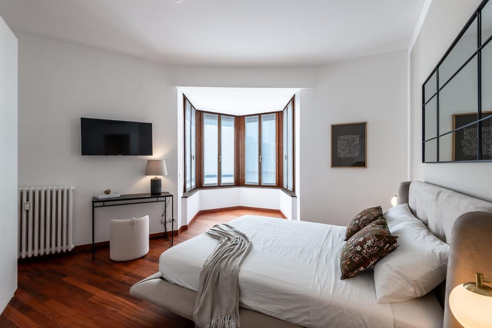 Spring, Bed, Day, Night, Winter, Summer, TV and multimedia, Seating area, Bedroom, Autumn, Seasons, Time of day, heating, heating, internet, internet, soundproof, wardrobe, air conditioner, air conditioner