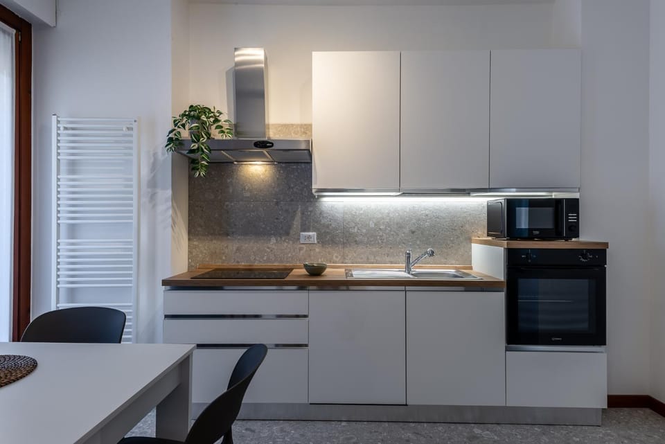 Patio, Patio, Spring, Day, Night, Winter, Summer, Balcony/Terrace, Balcony/Terrace, Kitchen or kitchenette, Dining area, Autumn, Seasons, Time of day, heating, heating, internet, internet, microwave, oven, soundproof, stove, stove, kitchen, kitchen, air conditioner, air conditioner