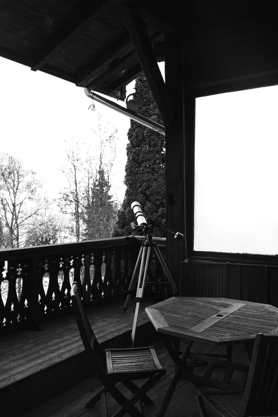 Beautiful chalet sleeps 10 with hot tub Chalet in Les Gets