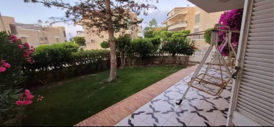 Patio, Garden, Balcony/Terrace, Garden view