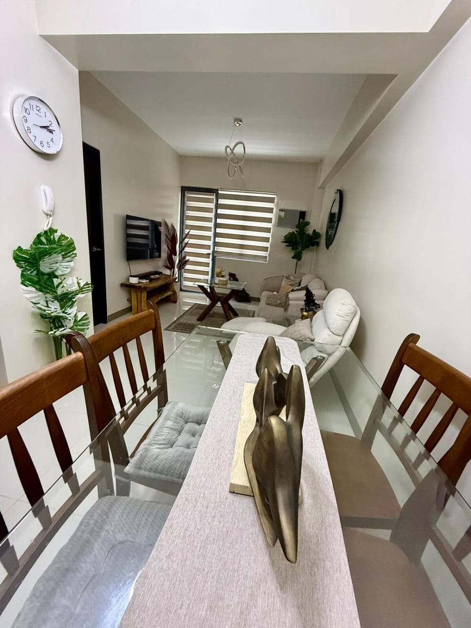 Living room, Dining area