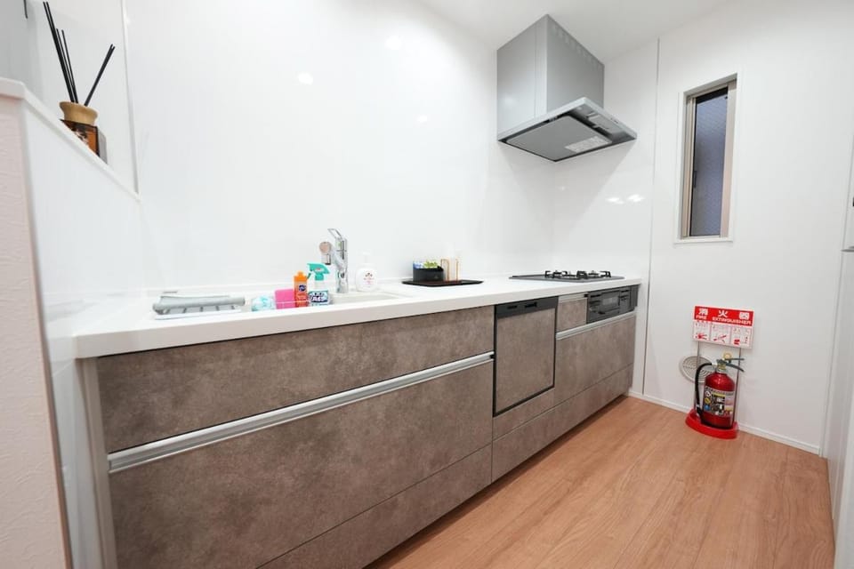 Kitchen or kitchenette