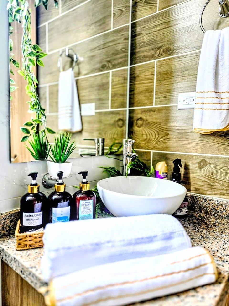 Bathroom, towels