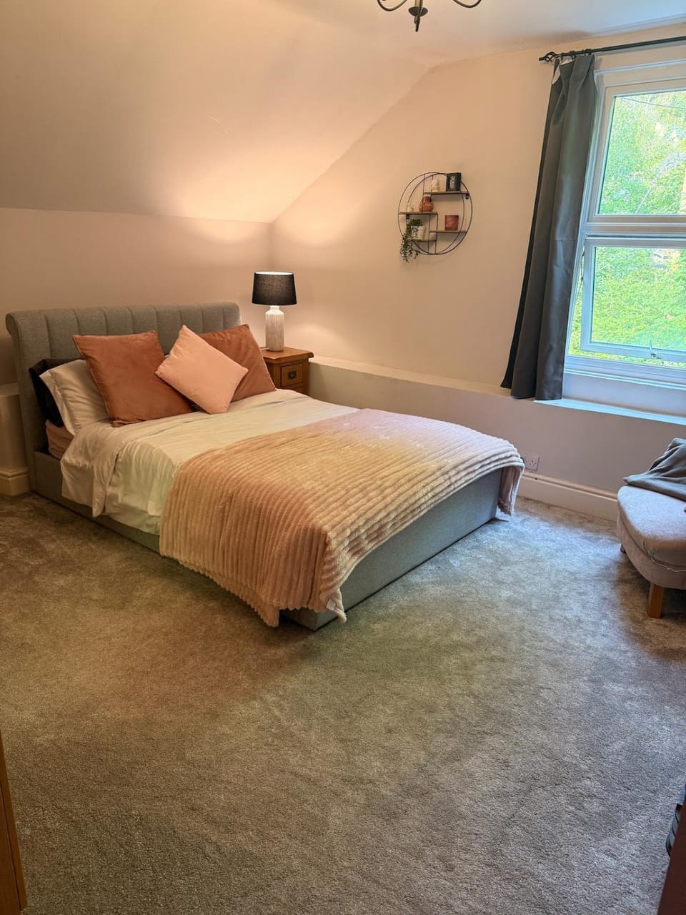 Photo of the whole room
