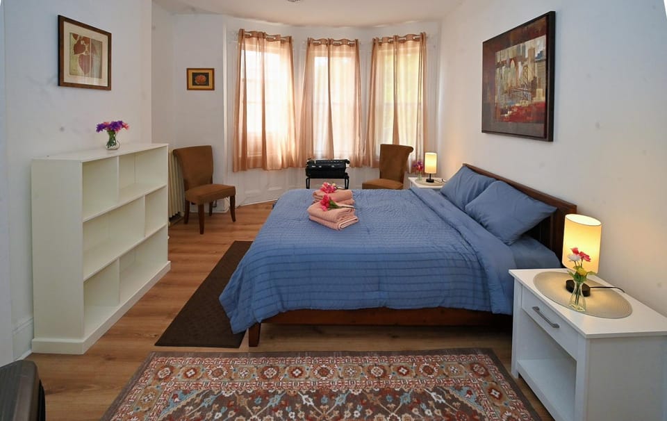 Sunny Haven House Apartment in Jersey City