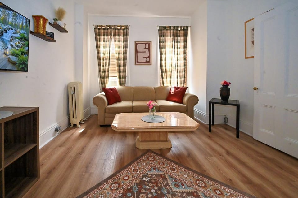 Sunny Haven House Apartment in Jersey City