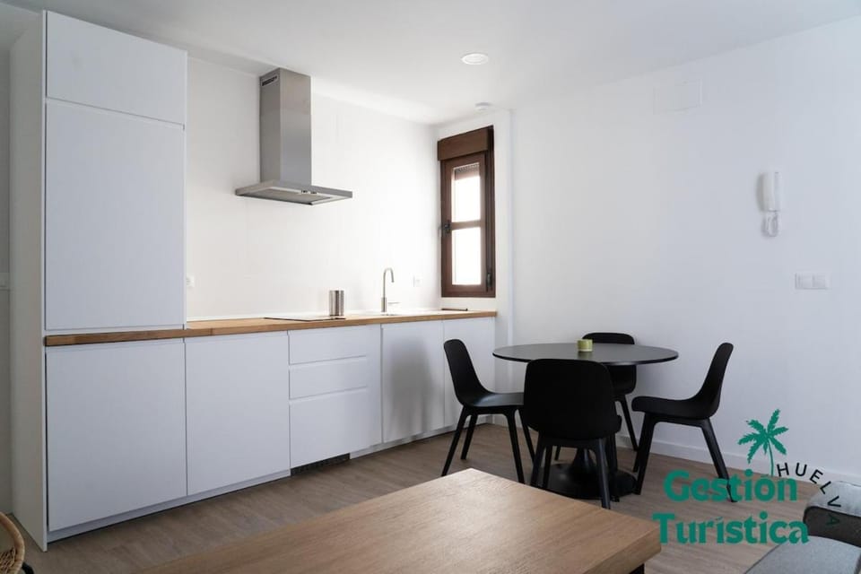 Maravilloso ático en pleno centro con parking Apartment in Huelva