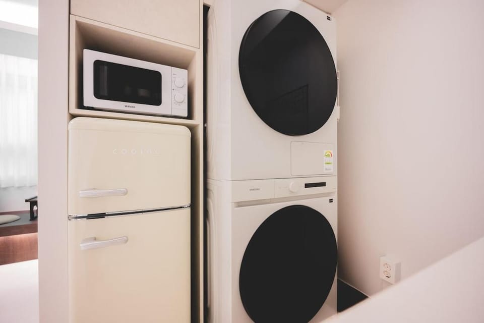 종로 301 Near Metro 공항버스4분 모던한옥 경복궁 명동 DDP 성수 Apartment in Seoul