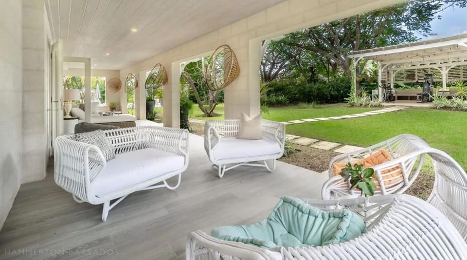 Villa Aama luxury 7 bed villa, Sandy Lane Barbados Villa in Holetown