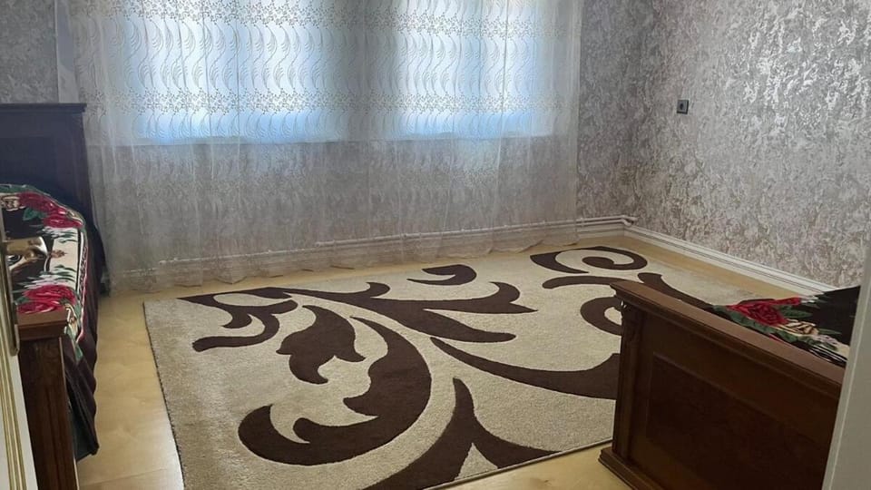 Quiet and comfortable courtyard house in Qachrash House in Azerbaijan