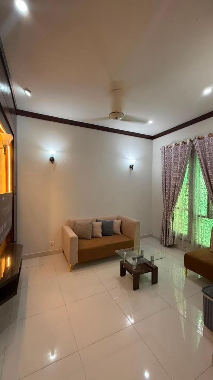 RoN buliding 1st portion Apartment in Karachi