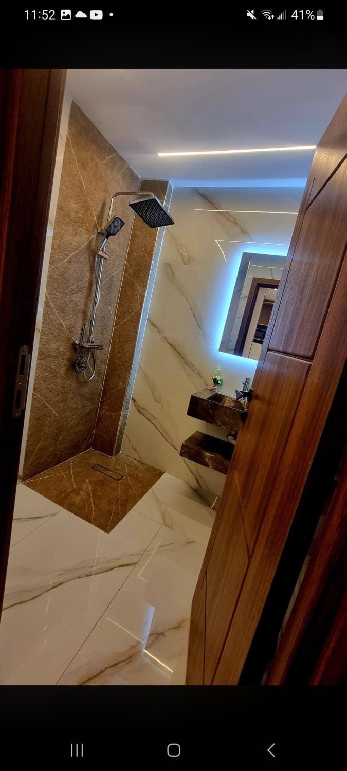Un appartement de haut standing très luxueux Apartment in Algeria