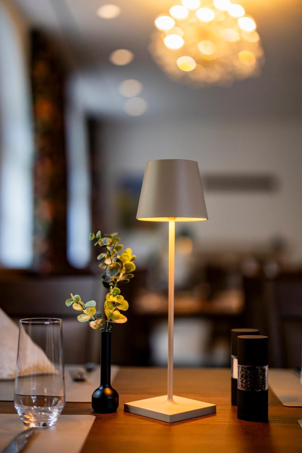 Restaurant/places to eat, Dining area, Breakfast