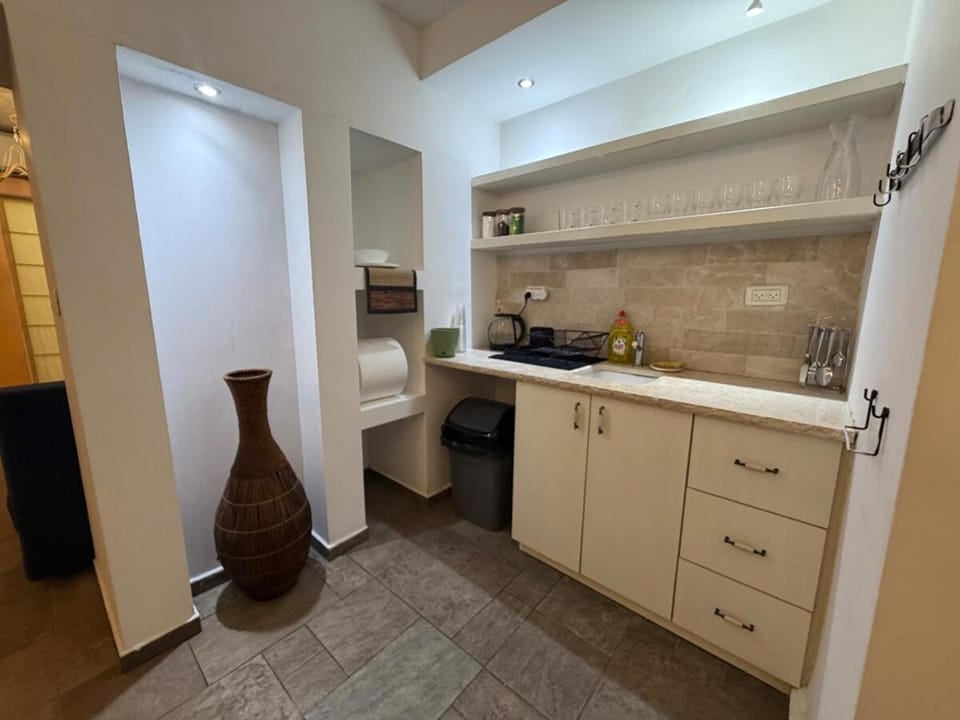 Enjoya Suite Apartment in North District