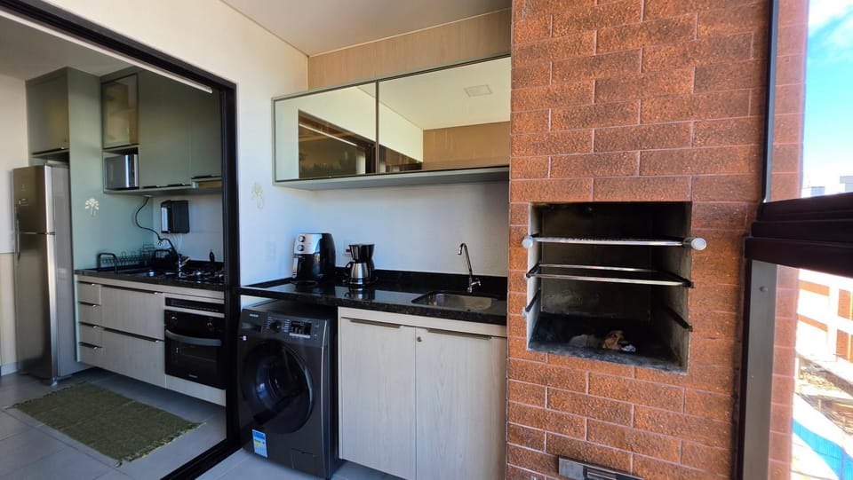 BBQ facilities, Balcony/Terrace, Kitchen or kitchenette, oven, pet friendly, stove
