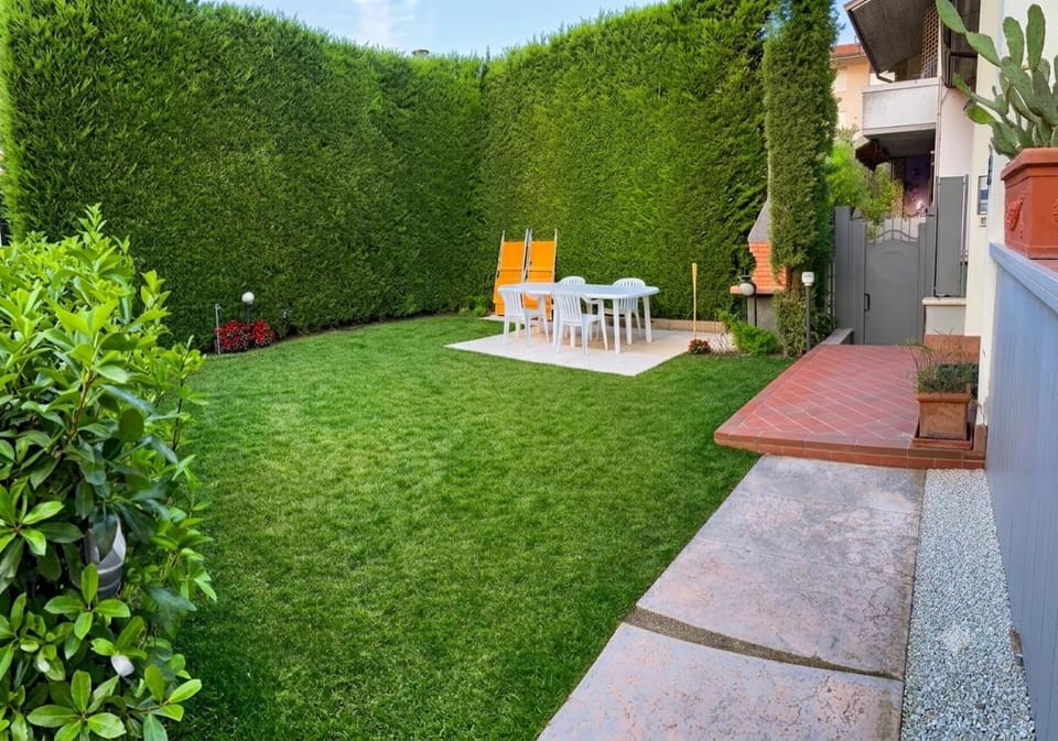 Property building, Garden, Garden view