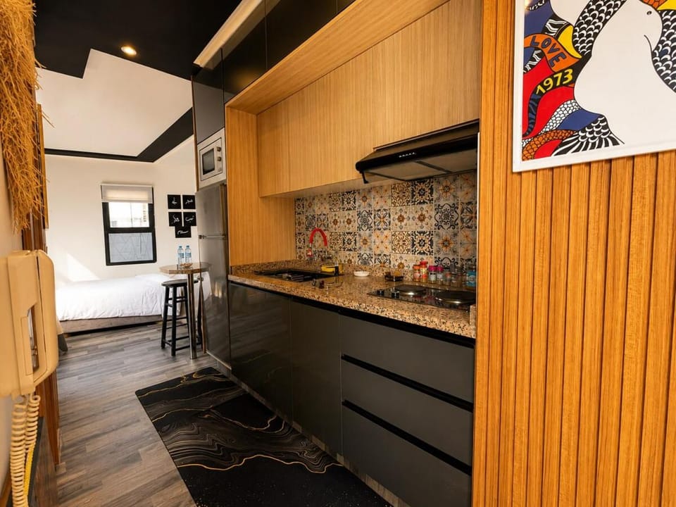 Kitchen or kitchenette
