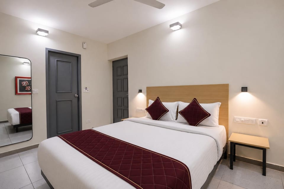 Starlight Hotels PONDY BAZAAR T-Nagar Chennai Hotel in Chennai