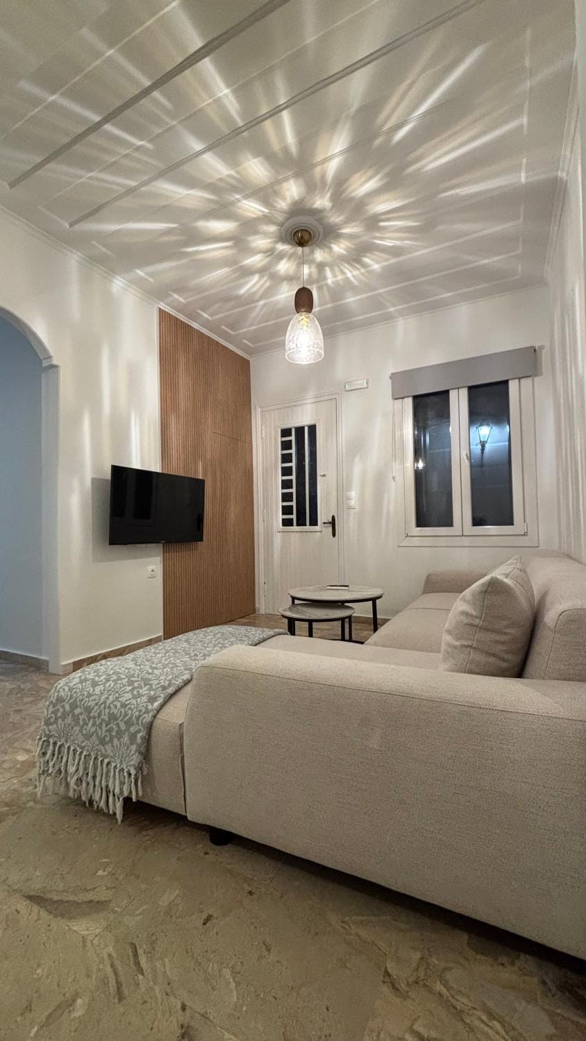 TV and multimedia, Living room, Photo of the whole room, Seating area