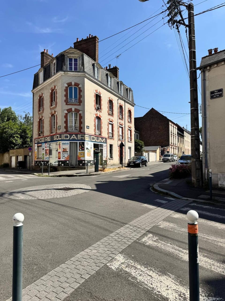 Neighbourhood