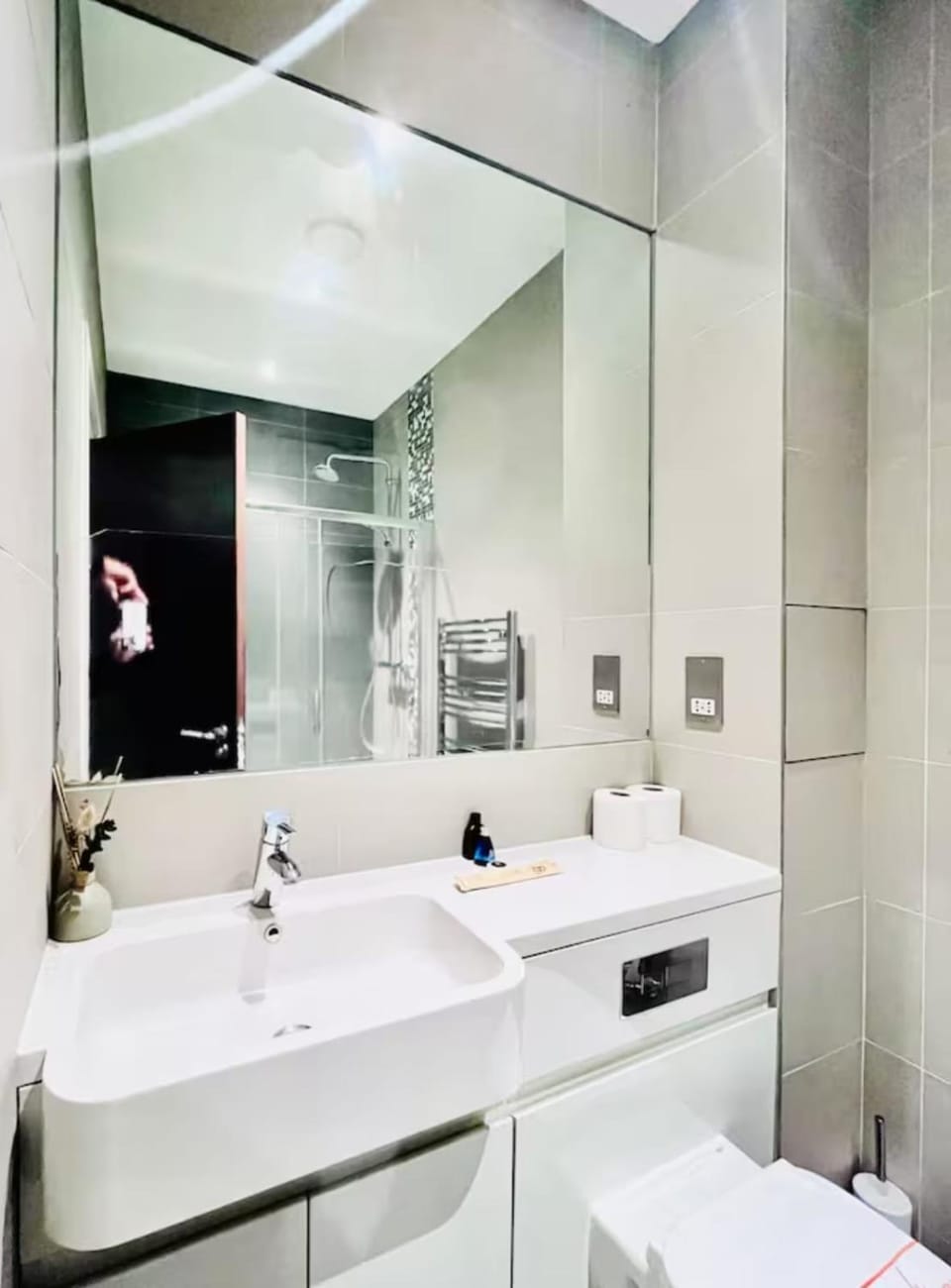 Milburn Residence Apartment in Milton Keynes