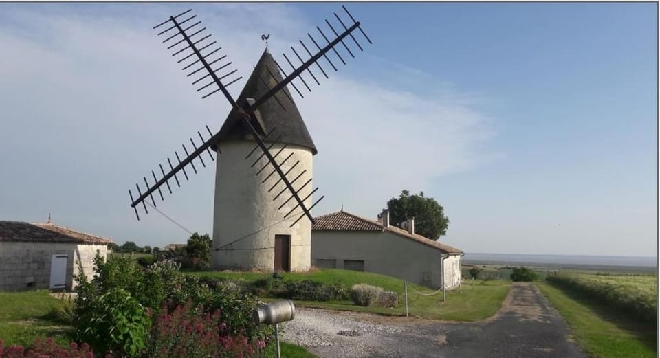 Maisonnette E climatisée avec borne de recharge parking proximité océan House in Nouvelle-Aquitaine