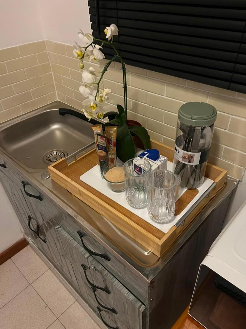 Kitchen or kitchenette