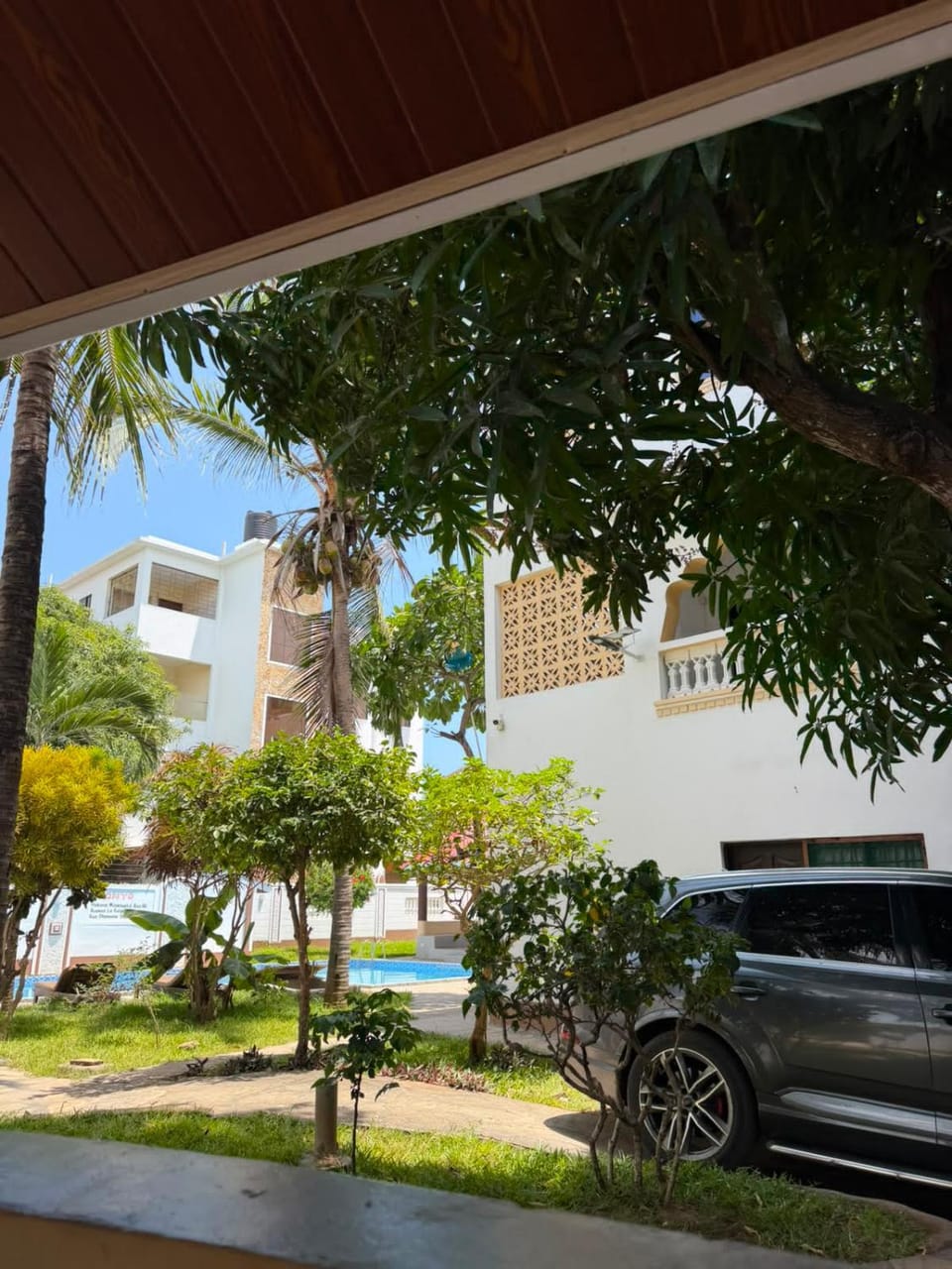 Day, Garden, Garden view, Parking