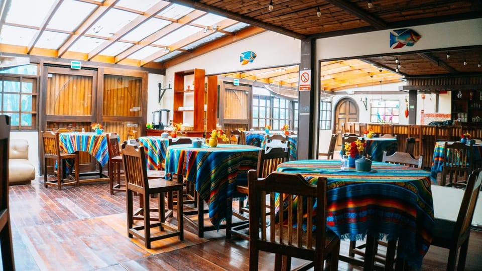 Restaurant/places to eat, Kitchen or kitchenette